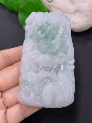 F41935287 翡翠挂件龙牌 货品总约重70.6g