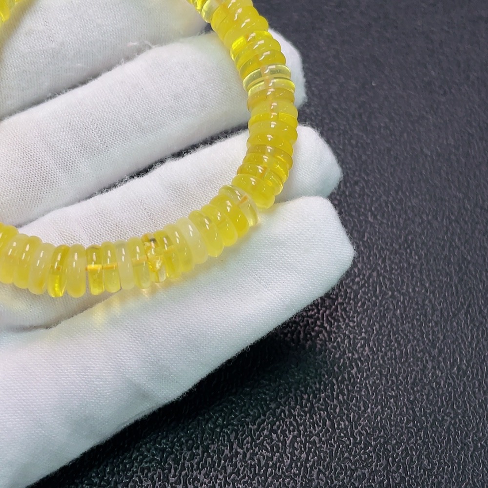 C34007040 Amber Beeswax Bracelet Total Weight Approx.8.75g Size 7.9mm