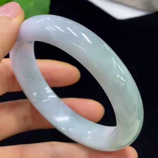 F35094267 Jadeite Round Bracelet Size 57.1 Total Weight Approx. 62.41g