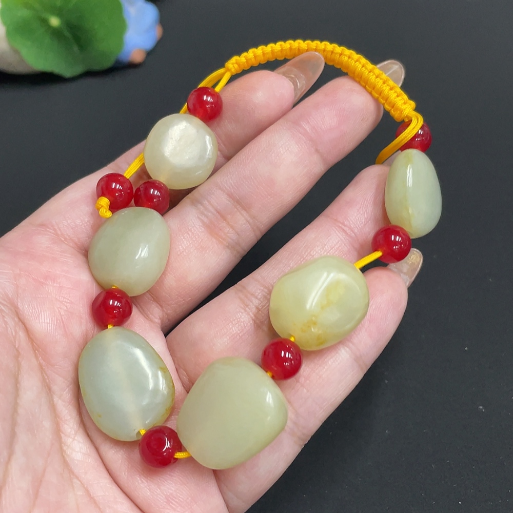 H32738349 Hetian Jade Bracelet, Undetermined Skin Color Origin, Matching Beads Not Hetian Jade, Total Weight Approximately 42.5g