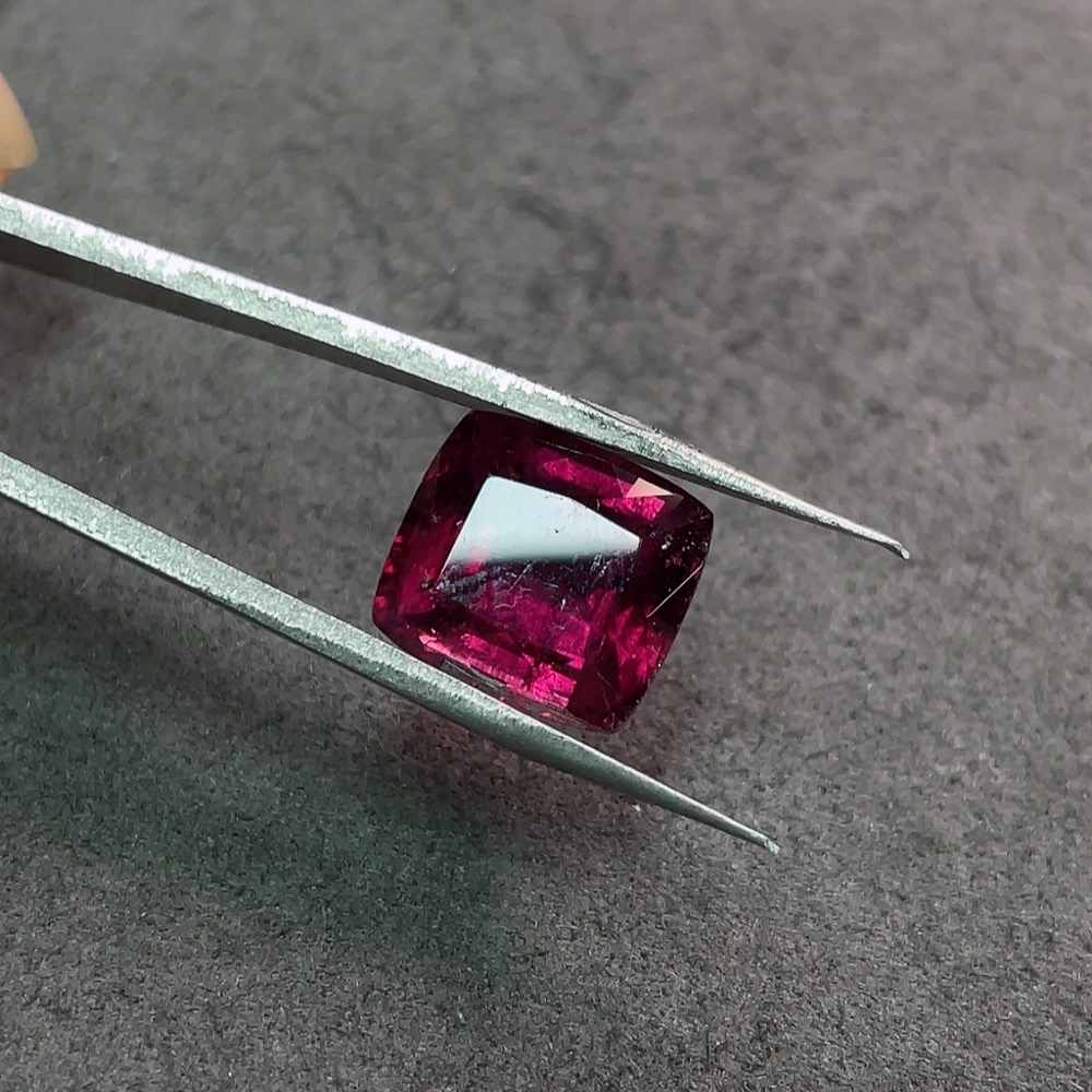 C34039618 Tourmaline Rough, Total Weight Approx. 6.73 Carats