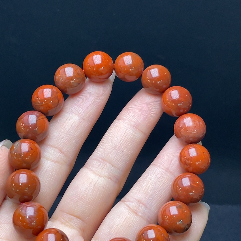 C29339072 Red Agate Bracelet, Visible Organic Matter, Total Weight Approx. 45.03g, Size Approx. 11.7mm
