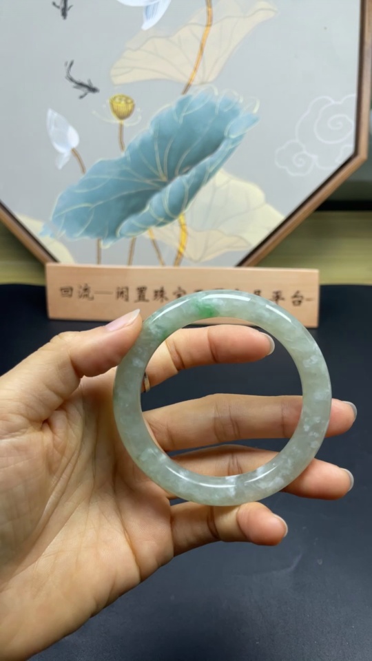 F10113583 Jadeite Round Bangle Size 55.8