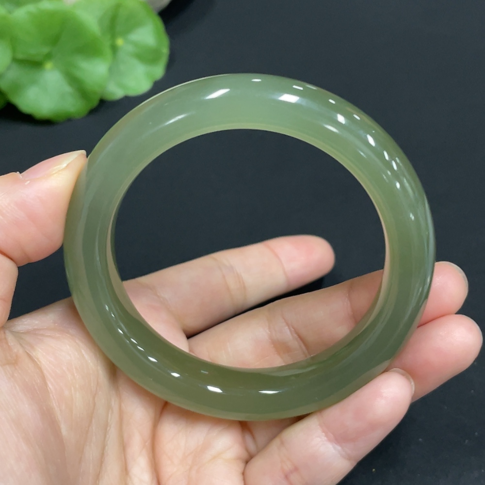 H34072459 Hetian Jade Round Bracelet Size 53.1 Total Weight Approx. 54g