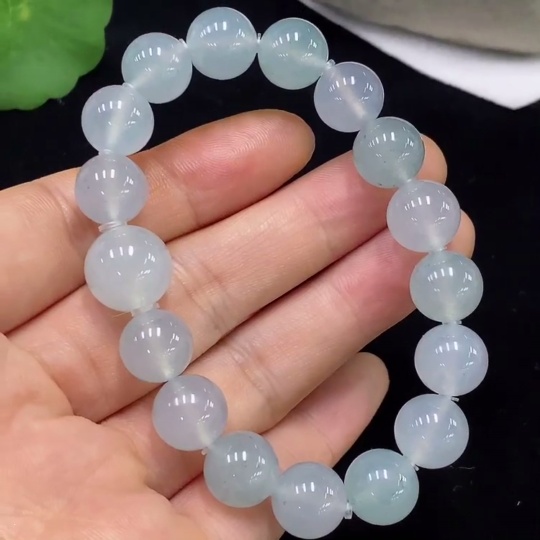 F31637321 Jadeite Bracelet Size 12.5/10.7mm Approx. Total Weight 38.57g