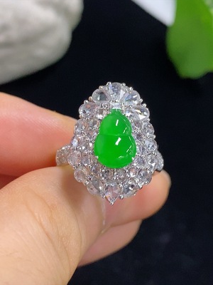 F43126247 翡翠葫芦镶嵌戒指/吊坠两用款 14圈口 18k 配镶钻石 货品总重约6.92克