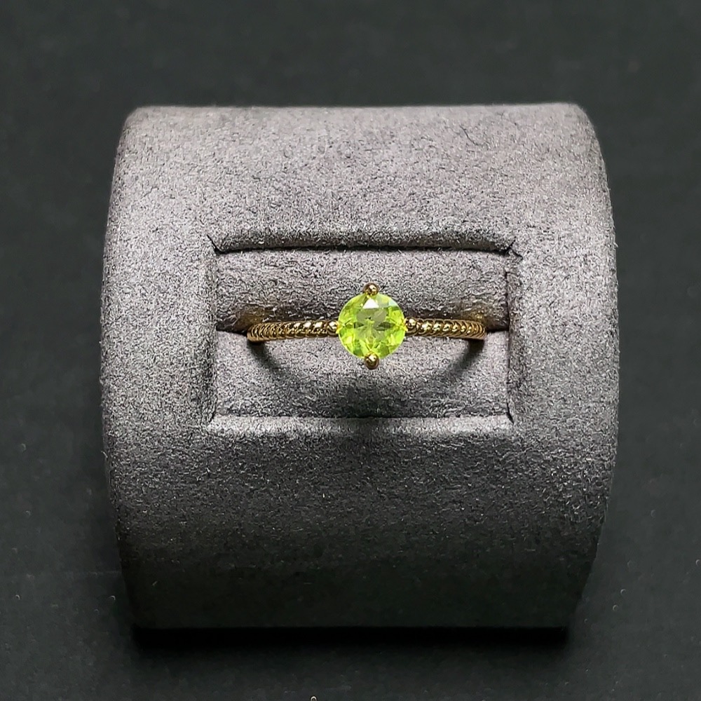 C30540311 Peridot Ring Non-Gold Adjustable Total Weight Approx.1g Stone Size About 4.3mm