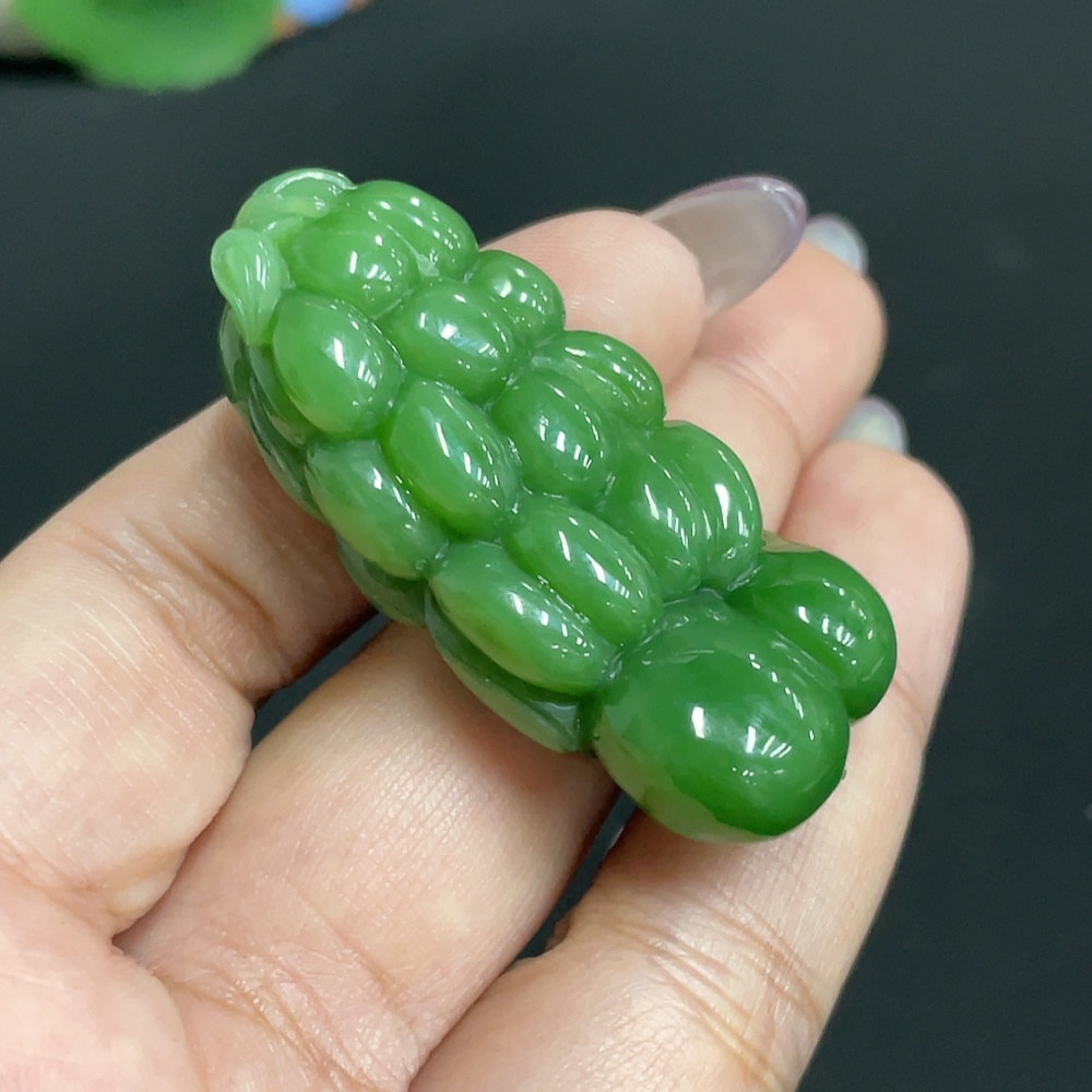 H33931598 Hetian Jade Pendant, Many Children and Much Happiness, Total Weight About 29g