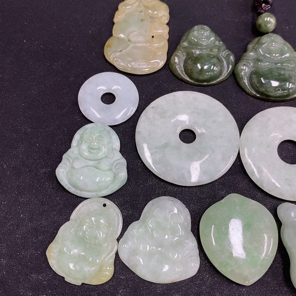 F33830405 Jadeite Pendants Sell as a Lot