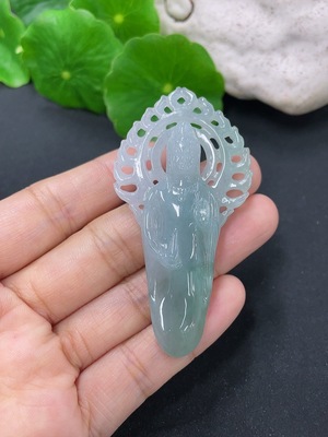 F42021899 翡翠挂件观音 货品总约重15g