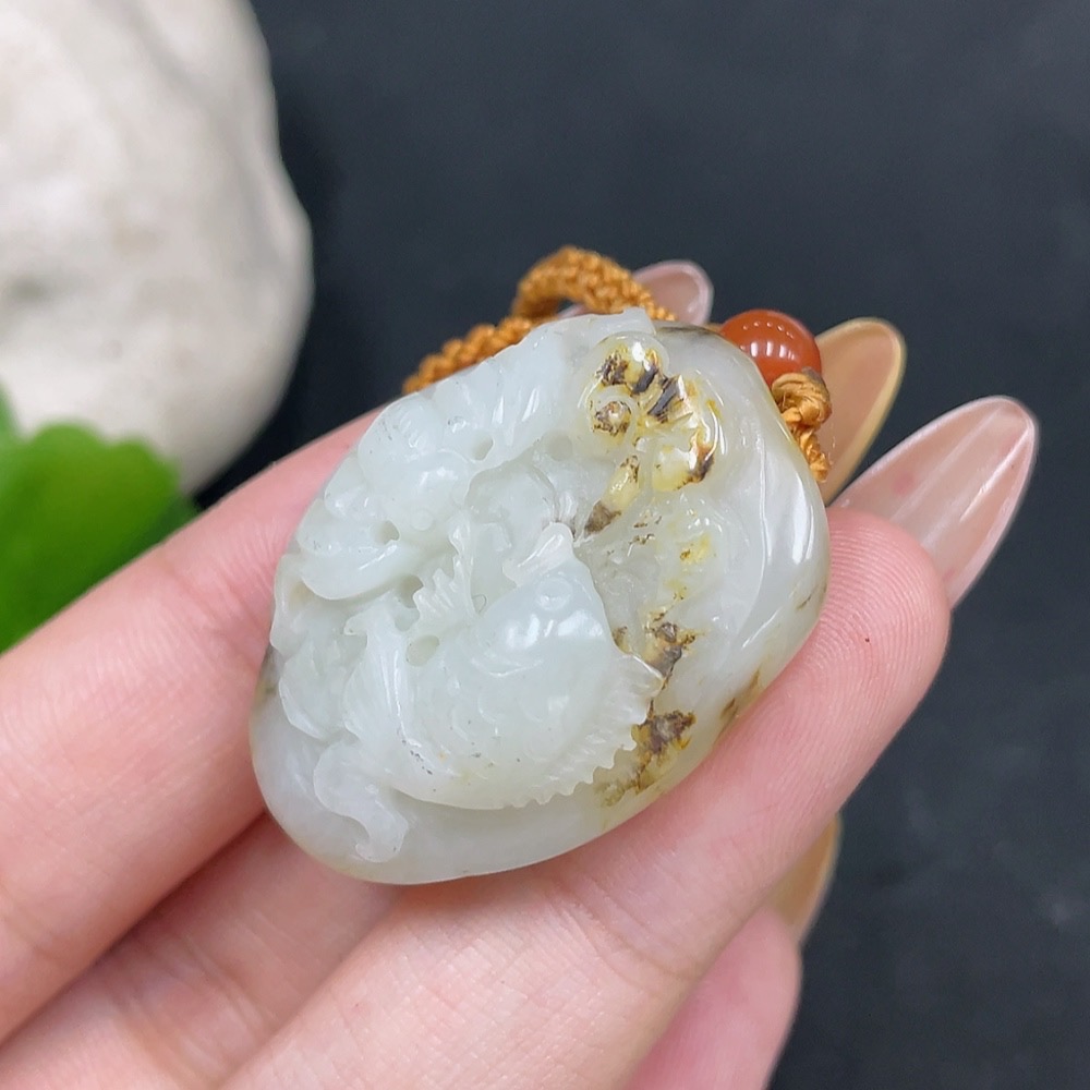 H31663604 Hetian Jade Pendant - Abundance Every Year, Undetermined Skin Color Origin, Total Weight (including rope) Approx. 19.9g