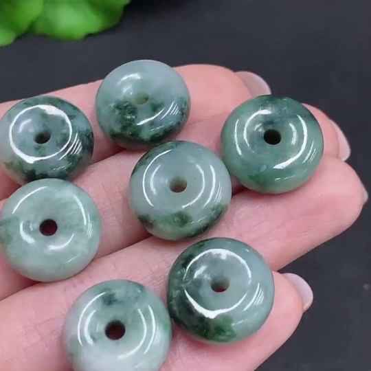 F34061186 Jadeite Peace Buckle Sell as a Lot