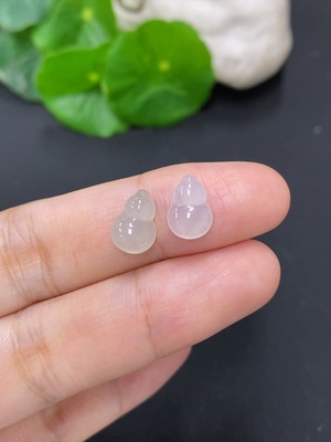 F46557048 翡翠葫芦镶嵌件一手走