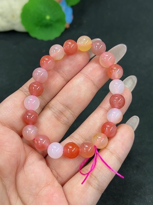 H41946093 盐源玛瑙手串 卡8.3mm左右 仅红色 货品总重约18.6g