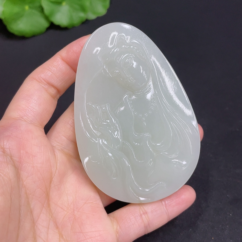 H35103770 Hetian Jade Pendant Guanyin Total Weight Approx. 85.2g
