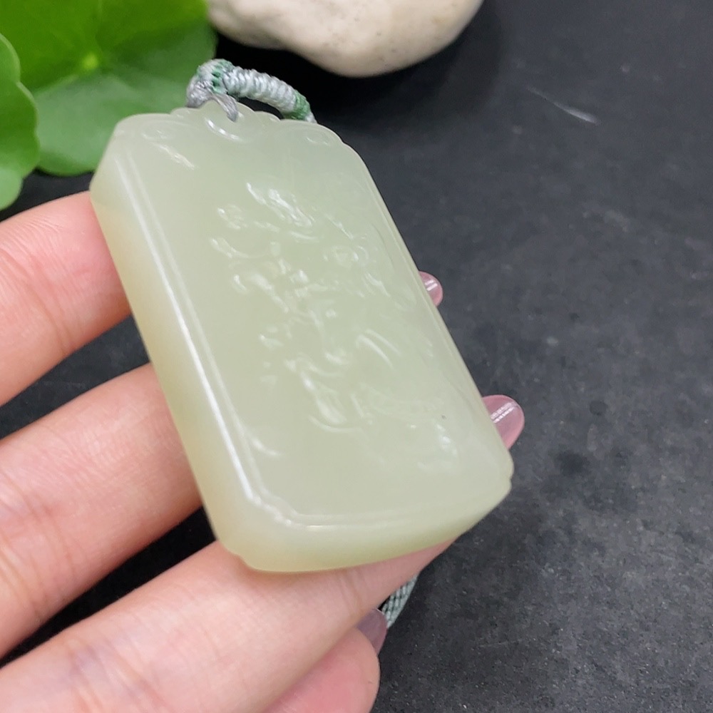 H33885119 Hetian Jade Pendant Guan Gong