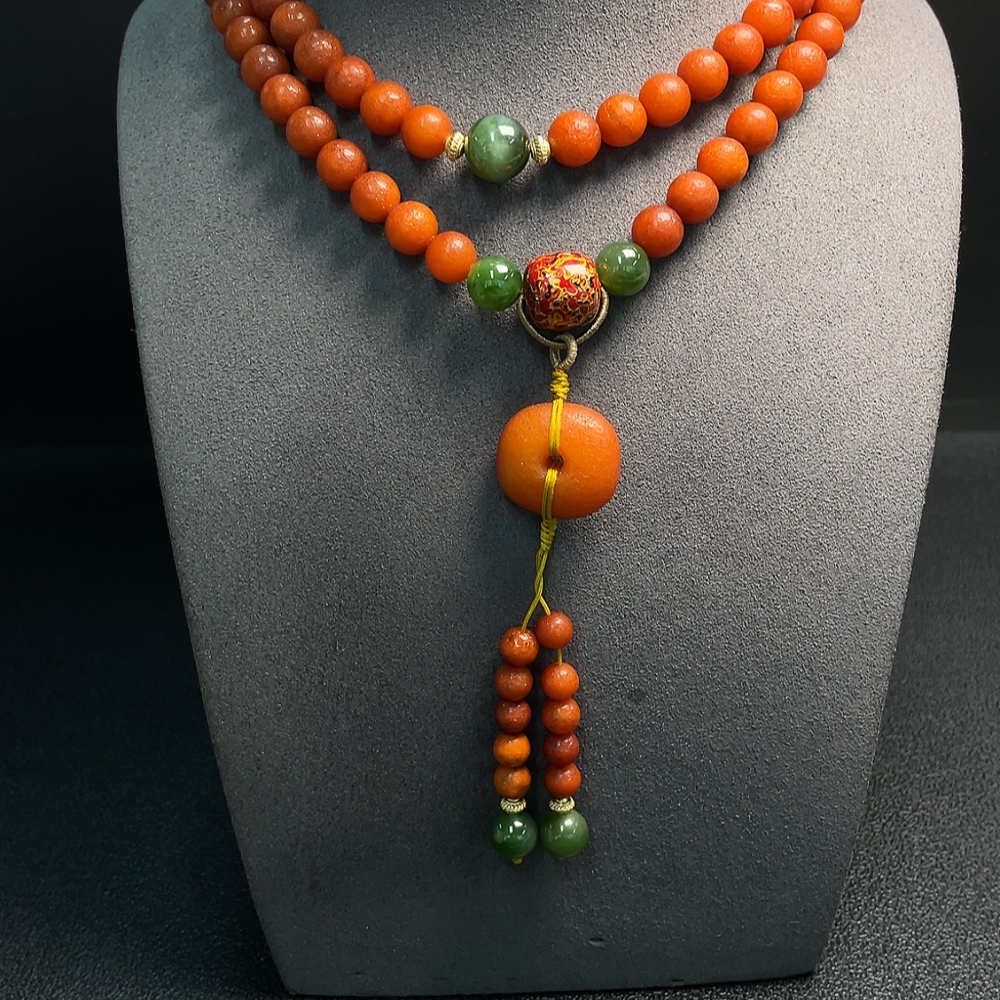 C34992756 Amber Beeswax Bead Necklace with Partial Visible Repairs, Total Weight Approximately 67.55g, Bead Size About 9.1mm, Paired with Hetian Jade, Non-Gold