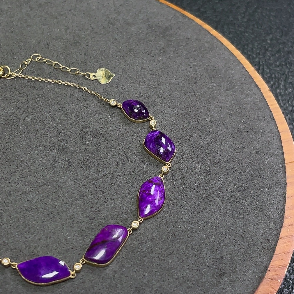 C31654975 Sugilite Bracelet with Other Mineral Components, Main Body Au 63%, Chain 18k Gold, Total Weight Approx. 2.74g, Stone Size 4.3-5.2mm