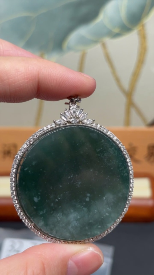 F32753470 Jadeite Plain Pendant Inlaid Pendant Non-Gold Inlaid Total Weight About 33.75g