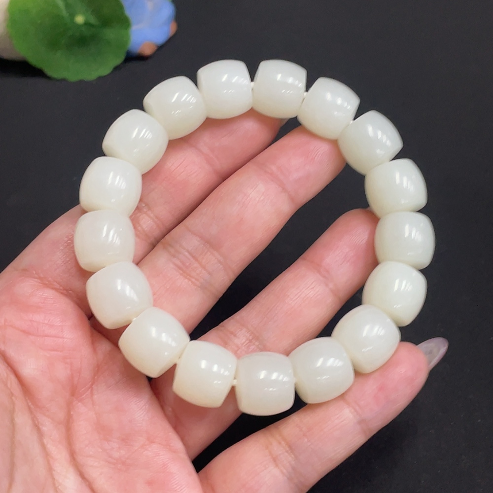 H33901251 Hetian Jade Bracelet, Approx. 13.0mm, Total Weight Approx. 63.5g