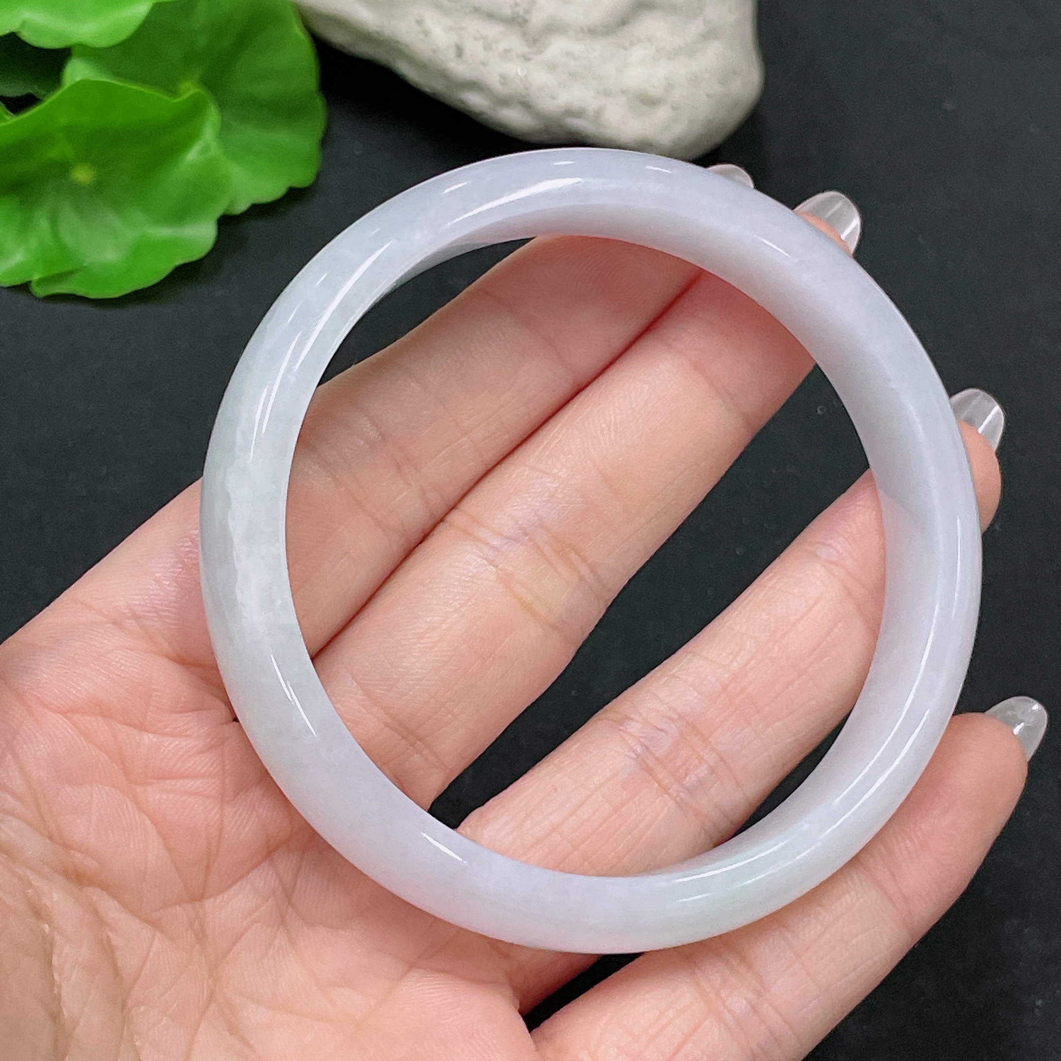 F35104087 Jadeite Round Bangle Size 59.5 Total Weight Approx. 48.74g with Crack