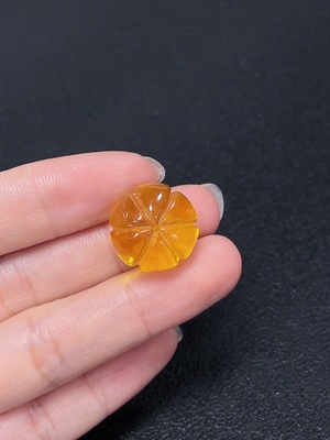 C43153464 琥珀蜜蜡饰品  覆无色膜  货品总重约2.18克