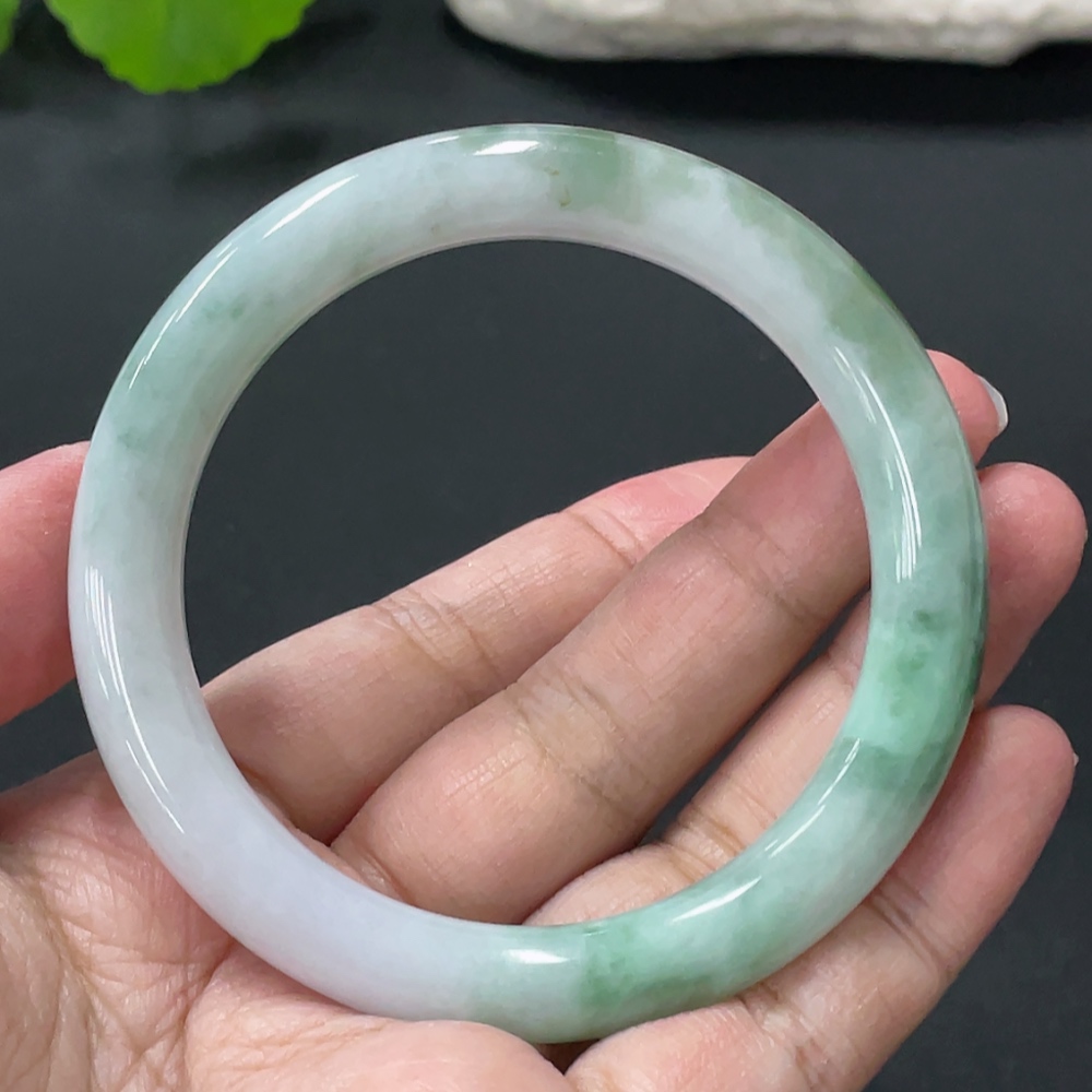 F33838256 JadeiteRound Bangle Bracelet, Total Weight Approx. 48.7g, Inner Diameter 55.7