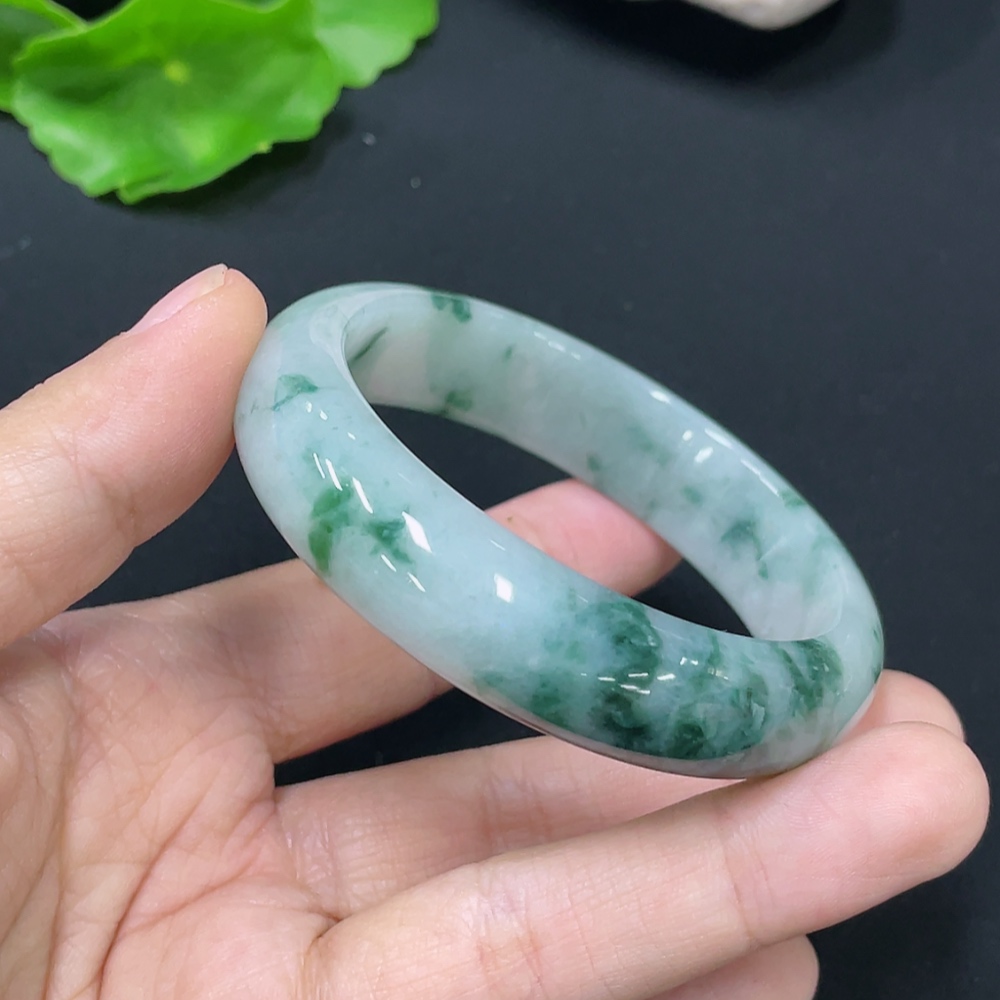 F31674043 Jadeite Concubine Bracelet Size 53.4/48.6 Total Weight Approx. 42.54g