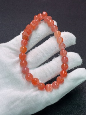 C34990507 Red Agate Bracelet with Visible Organic Matter, Total Weight Approx. 20.86g, Bead Size ~7.9mm