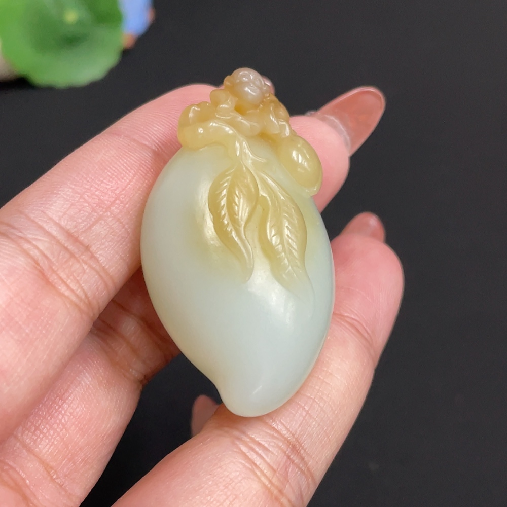 H34074153 Hetian Jade Pendant - Auspicious Monkey Offering, Total Weight Approx. 33.9g