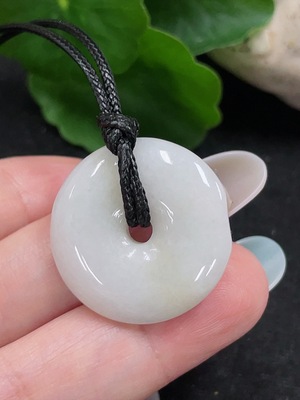 F33898645 Jadeite Safety Buckle Pendant Total Weight Approximately 7.4g (Including Cord Weight)