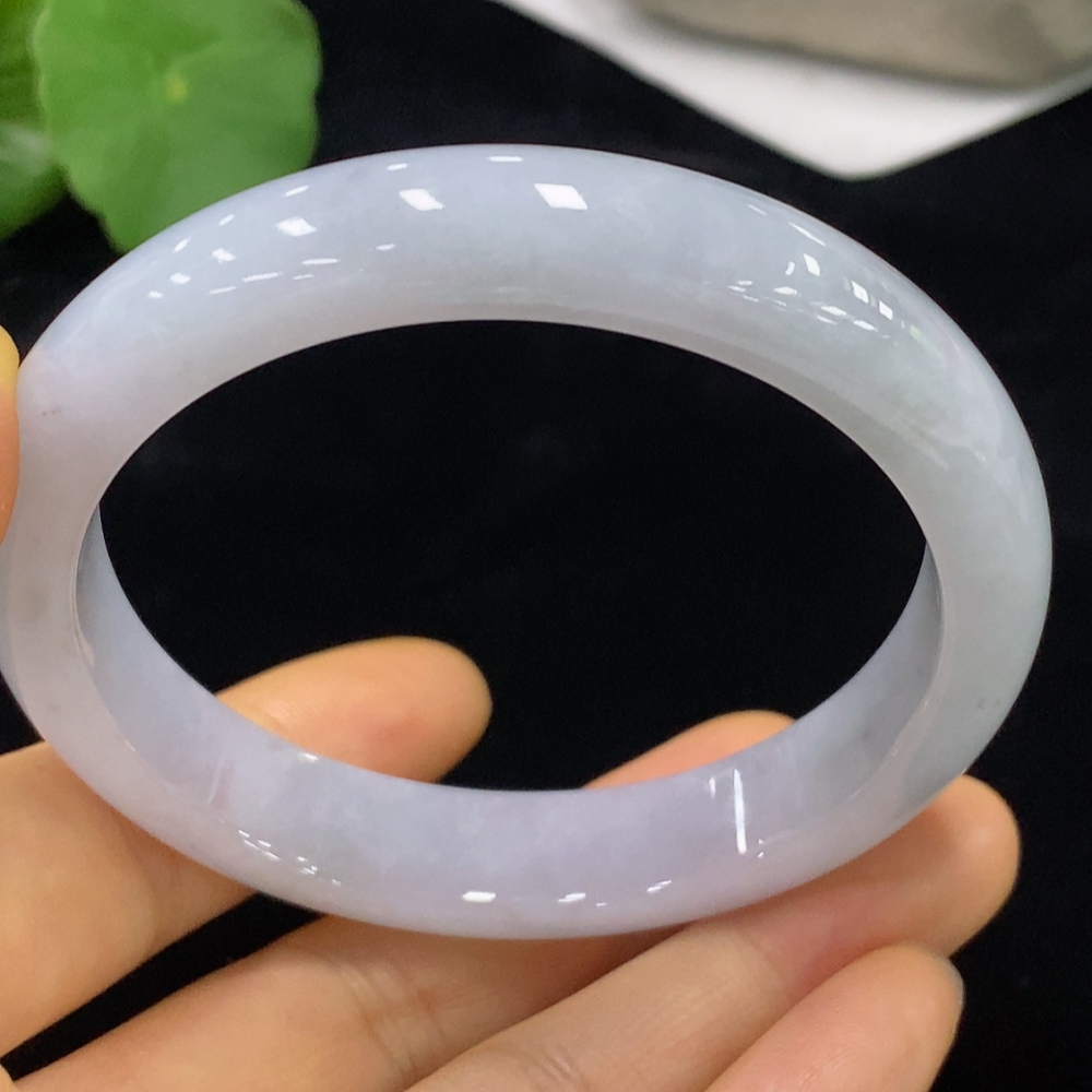 F34949167 Jadeite Round Bangle Total Weight about 52g Size 57.8