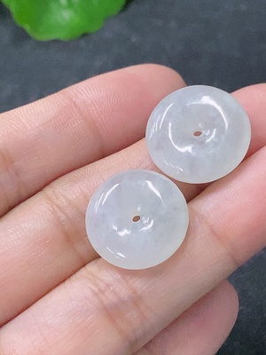 F33943094 Jadeite Peace Knot Pendant