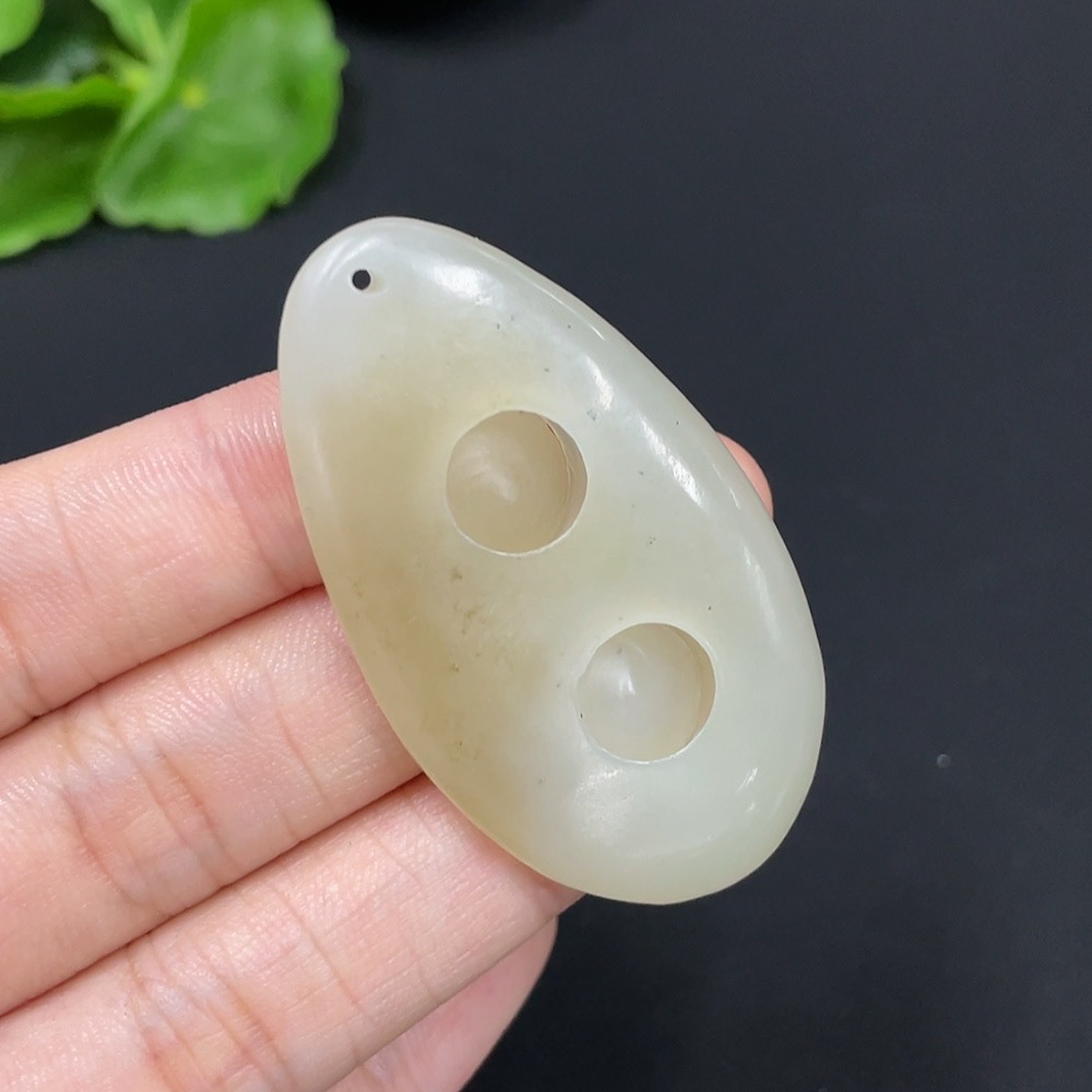 H29430621 Hetian Jade Pendant  Antique Style  Total Weight: Approx. 14g