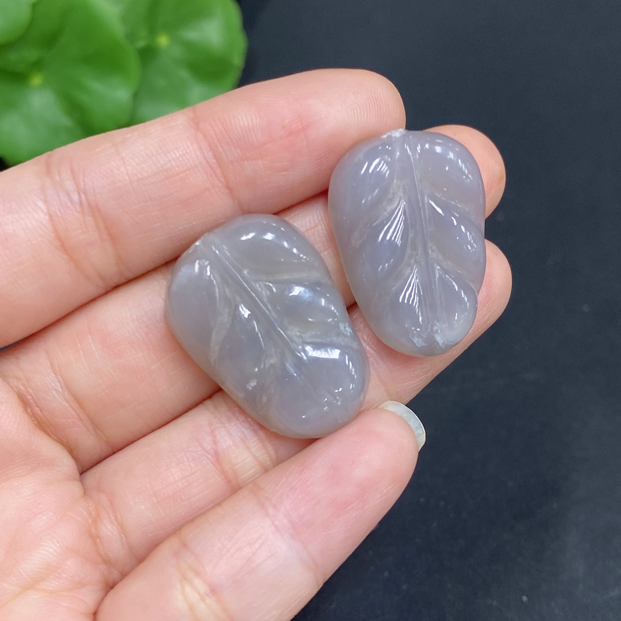 H34985634 Hetian Jade Pendant Leaf Total Weight Approx. 9.3g