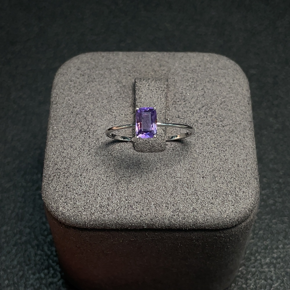C34008885 Sapphire Ring 18K Gold Total Weight Approx.0.86g Size13 5.6*3.6mm