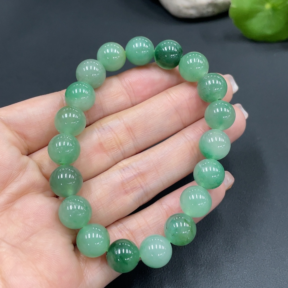 H23686828 Dulong jade bracelet, approx. 10.2mm beads, total weight approx. 29g