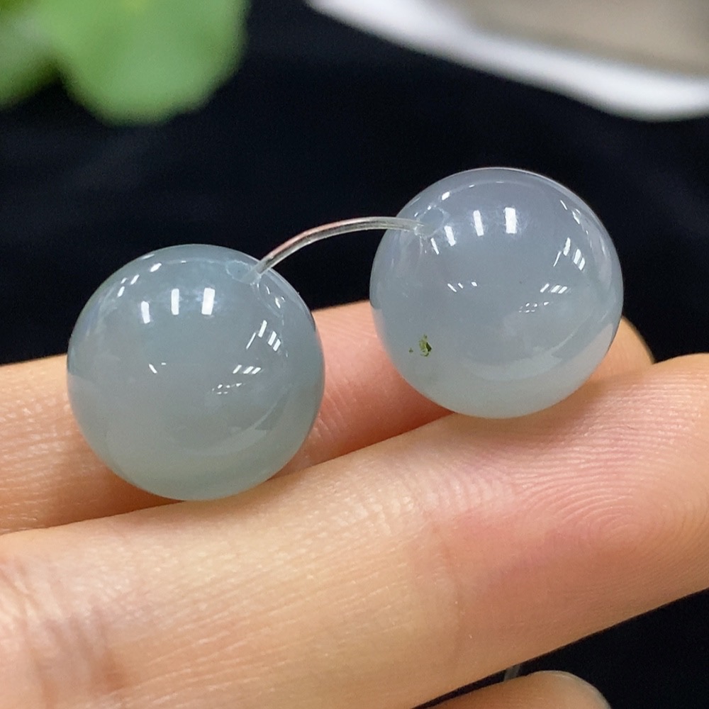 F34975450 Jadeite Round Beads Sell as a Lot