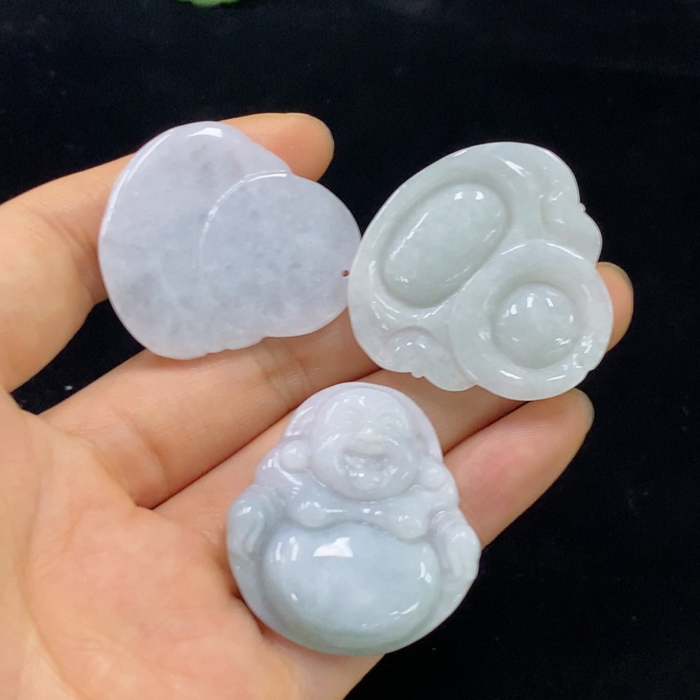 F32750478 Jadeite Pendants Sell as a Lot