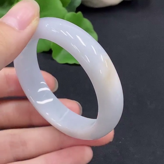 F32787076 Jadeite Concubine Bracelet Size 49/44.2 Total Weight Approx.39g