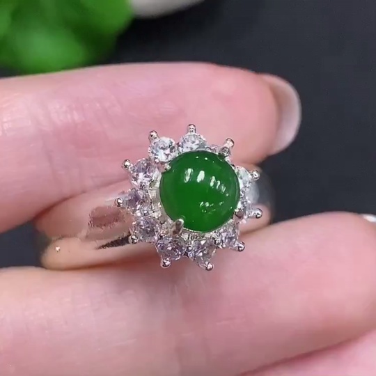F34034300 Jadeite Cabochon Non-Gold Inlaid Total Weight Approx. 12.4g