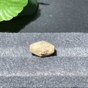 W40801529 存疑 西亚千年双锥形玛瑙管珠 老珠子