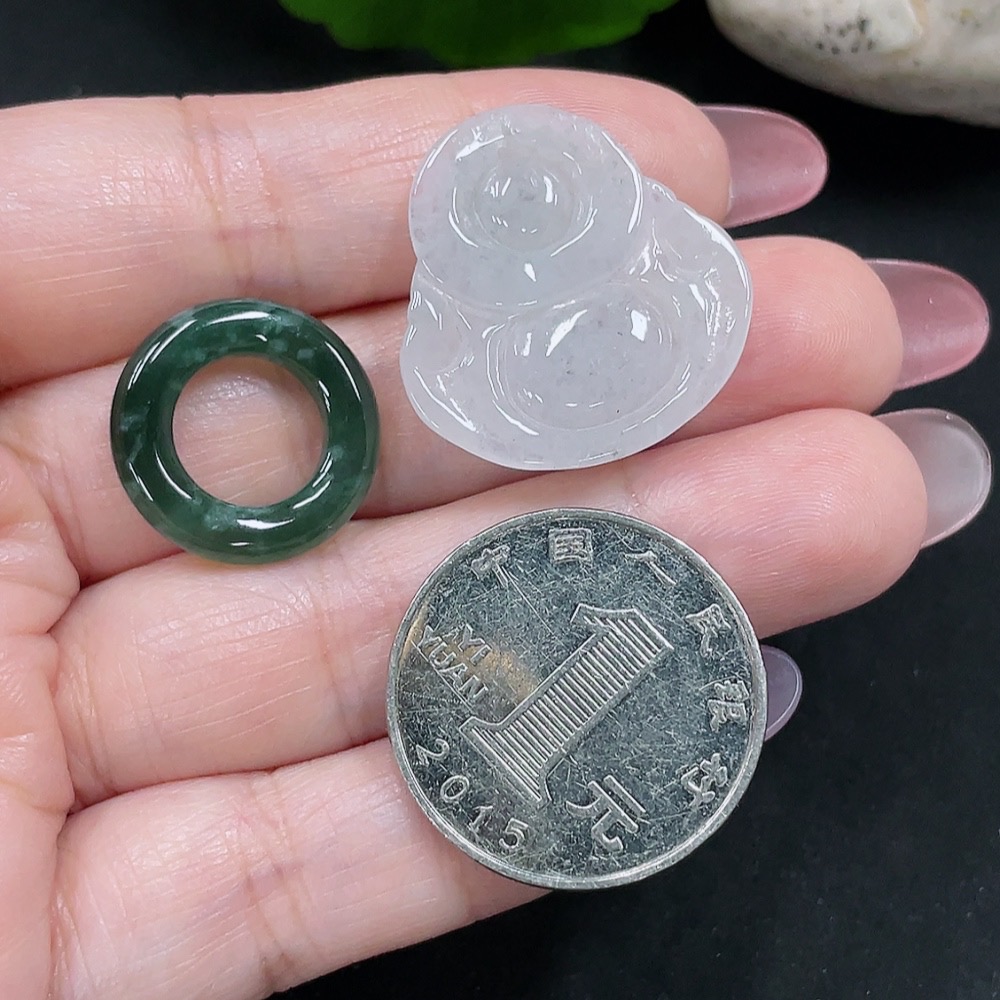 F34982924 Jadeite Pendant Sell as a Lot