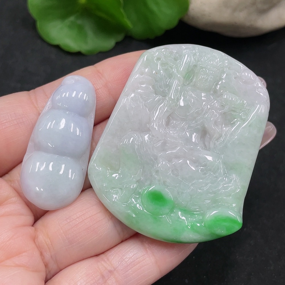 F34069681 Jadeite Manjushri/Lucky Bean Pendant
