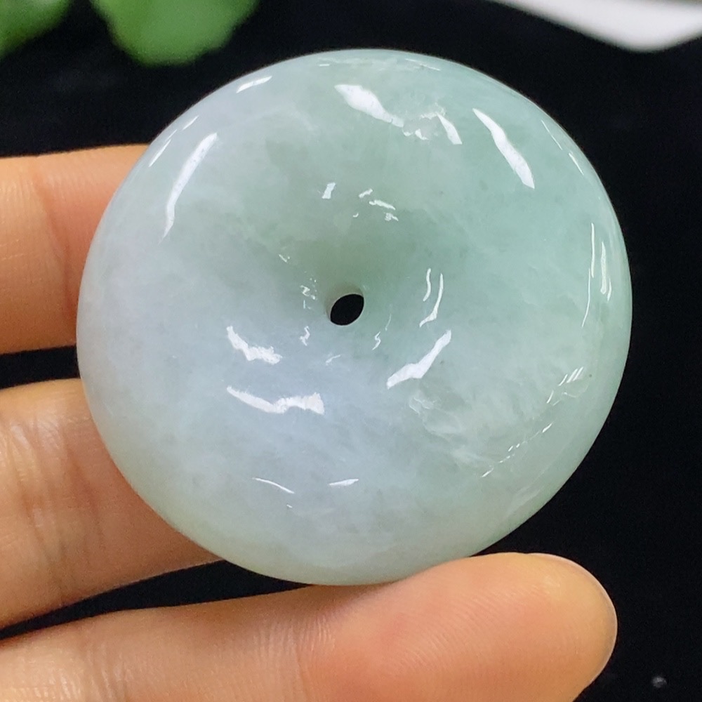 F34025628 Jadeite Peace Knot Pendant Total Weight Approx. 47.34g