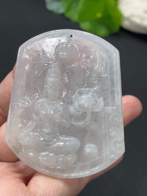 F31626278 翡翠观音牌挂件  货品总重约19.89g