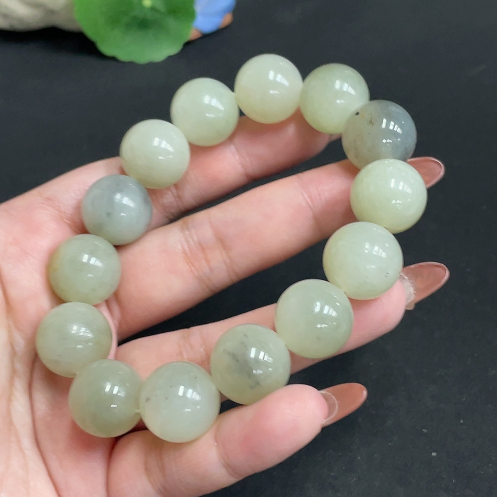 H35118354 Hetian Jade Bracelet, Approx. 15.8 mm, Total Weight Approx. 86.1g