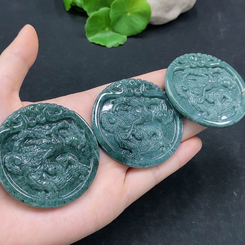 F31684304 Jadeite Pendant
