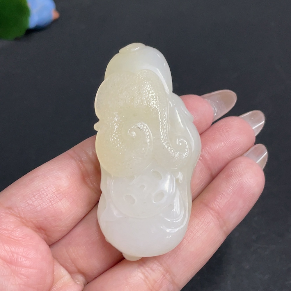 H28274679 Hetian Jade Pendant - Buddha Statue - Undetermined Skin Color Origin - Total Weight Approx. 42.3g