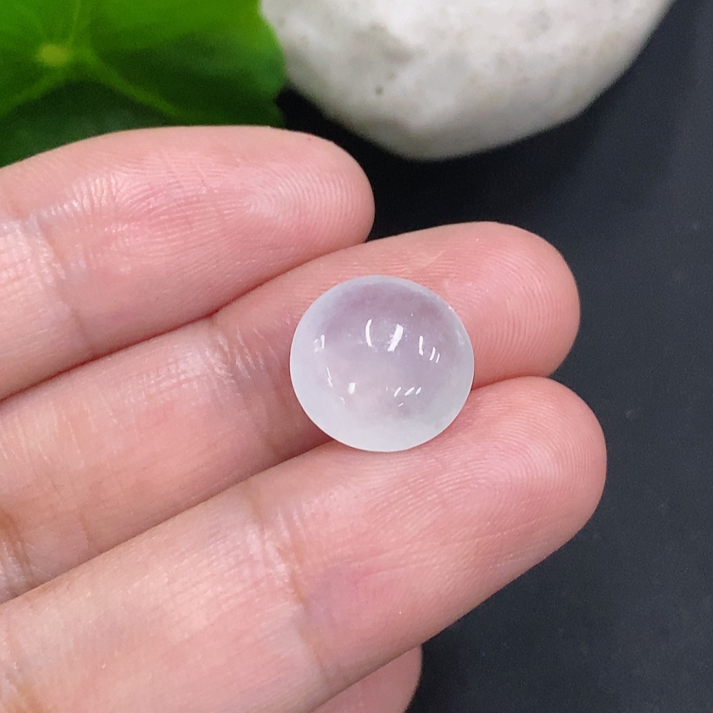 F34050194 Jadeite cabochon, total weight approx. 1.1g